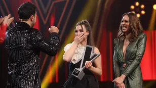 Elsa Tortonda gana La Voz 2023 y corona a Luis Fonsi como campeón por primera vez