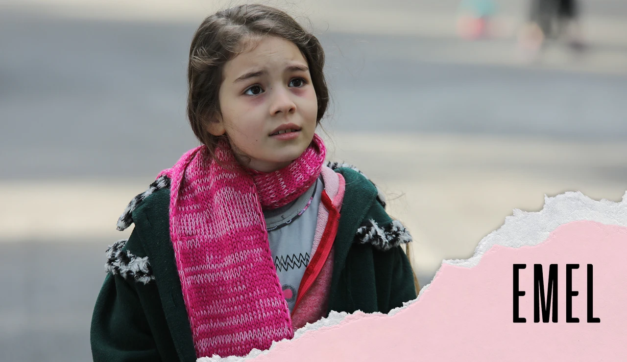 Aylin Akp es Emel Eren 