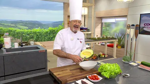 El alegato de Karlos Arguiñano a favor del melón: “Yo creo que gusta a todos” El alegato de Karlos Arguiñano a favor del melón: “Yo creo que gusta a todos”