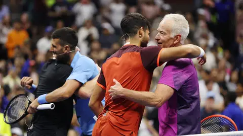 Alcaraz, McEnroe, Djokovic y Agassi en una exhibición en la Arthur Ashe Alcaraz, McEnroe, Djokovic y Agassi en una exhibición en la Arthur Ashe
