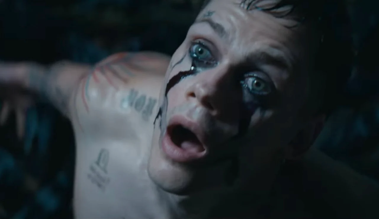 Bill Skarsgard como Eric Draven en The Crow