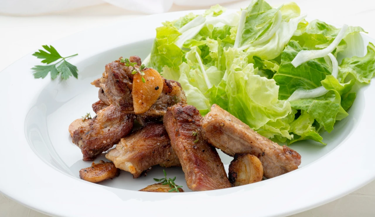 Costilla de cerdo al ajillo