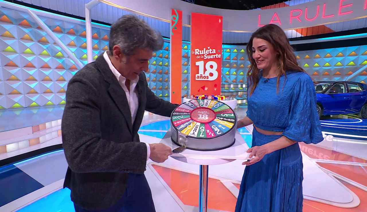 Jorge Fernández, a Laura Moure: “¡Vamos a partir la tarta de los 18 años!”